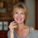 Portrait souriant de Marie Dupont, 45 ans